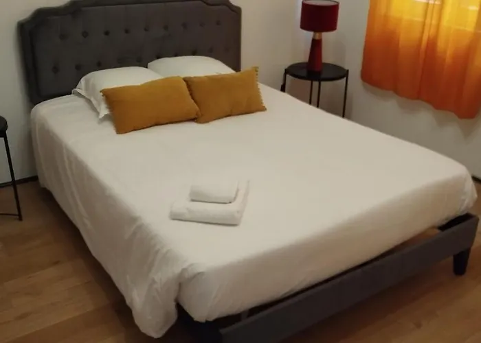 Sainte Cecile 1- Appartement Spacieux Et Lumineux